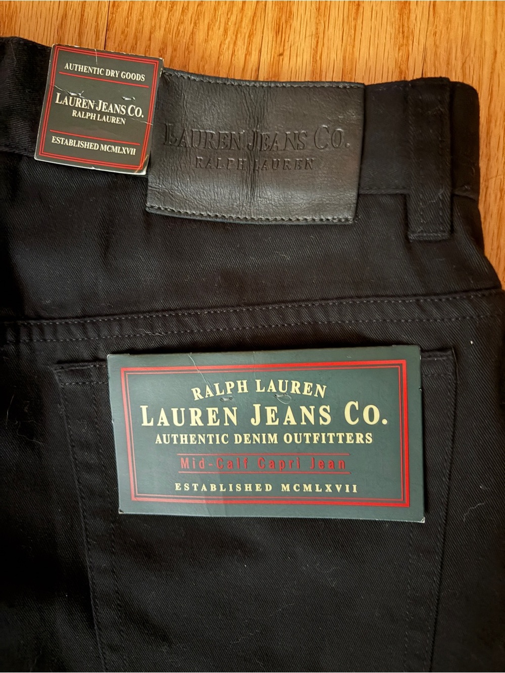 NWT Lauren-Ralph Lauren Black Denim Jeans, Size 6-mid-rise, capri